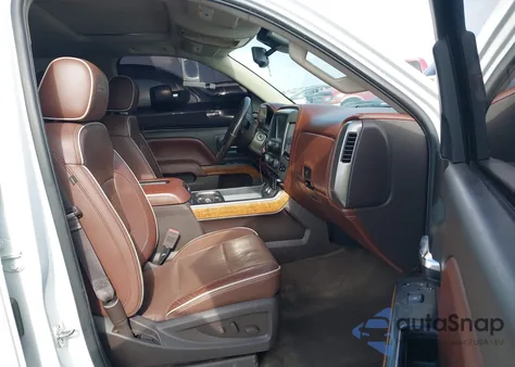 2017 Chevrolet Silverado 1500 High Country z USA, uszkodzony, nr VIN 3GCPCTEC2HG184536